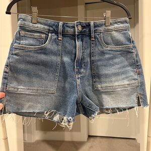 NWOT Good American Blue Distressed Jean Shorts
